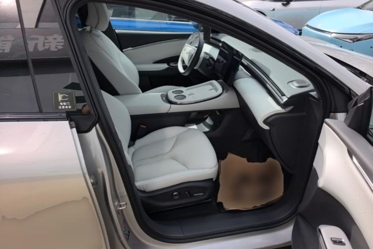 Used XPeng G7 2025 Model—602 Long Range Max Right Front Seat