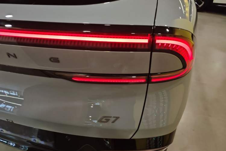 Used XPeng G7 2025 Model—702 Ultra Long Range Right Rear Taillight