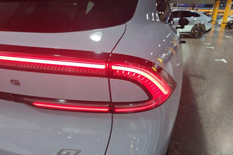 Used XPeng G7 2025 Model—702 Ultra Long Range Right Rear Taillight