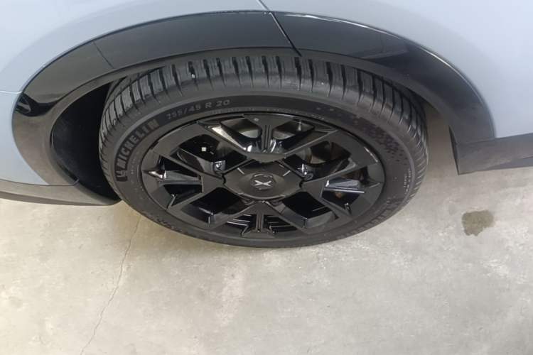 Used XPeng G7 2025 Model—702 Ultra Long Range Right Rear Wheel Hub