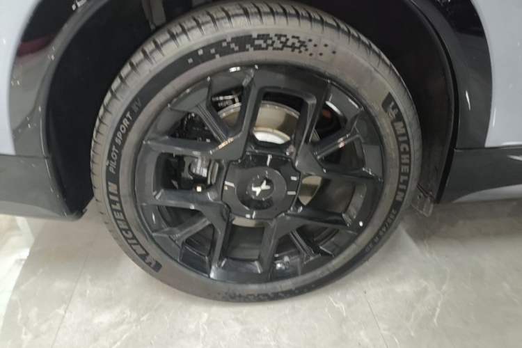 Used XPeng G7 2025 Model—702 Ultra Long Range Right Rear Wheel Hub