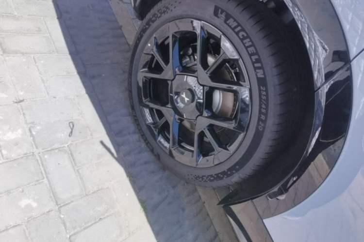 Used XPeng G7 2025 702 Max Right Rear Wheel Hub