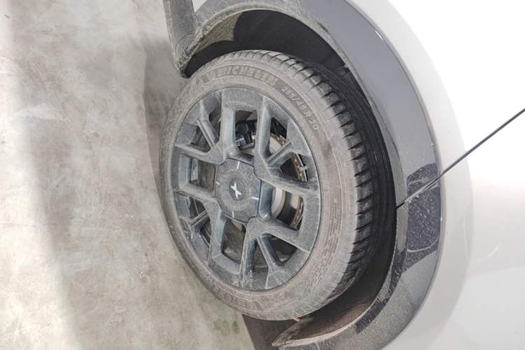 Used XPeng G7 2025 702 Max Right Rear Wheel Hub