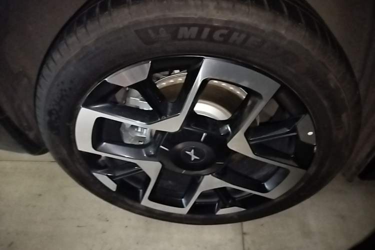 Used XPeng G7 2025 Model—702 Ultra Long Range Right Rear Wheel Hub