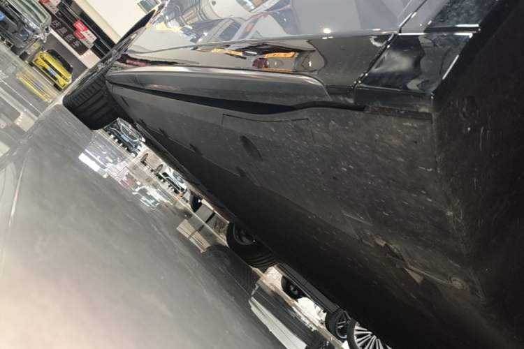 Used XPeng G7 2025 Model—702 Ultra Long Range Right Side Sill