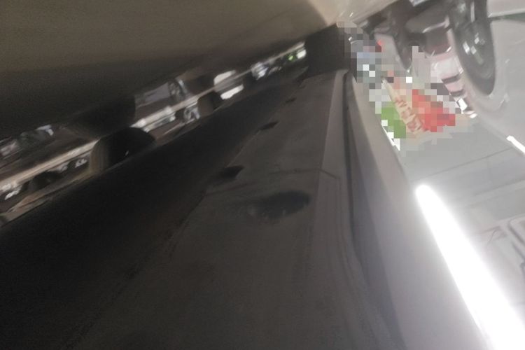 Used XPeng G7 2025 Model—602 Long Range Max Right Side Sill