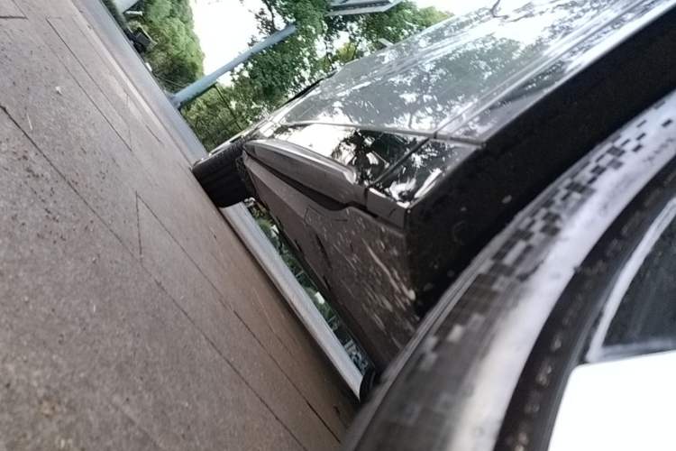 Used XPeng G7 2025 Model—702 Ultra Long Range Right Side Sill