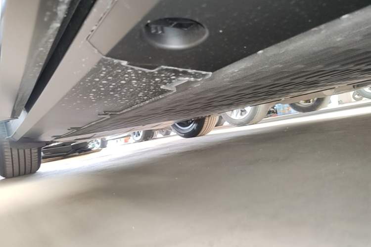 Used XPeng G7 2025 702 Max Right Side Sill