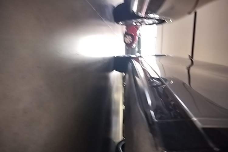 Used XPeng G7 2025 Model—702 Ultra Long Range Right Side Sill