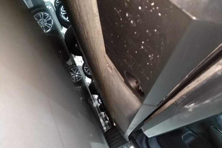 Used XPeng G7 2025 Model—702 Ultra Long Range Right Side Sill