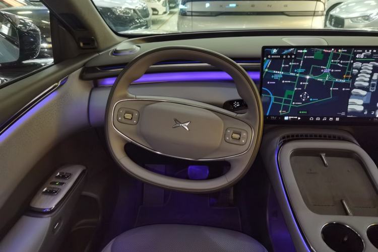 Used XPeng G7 2025 Model—702 Ultra Long Range Steering Wheel