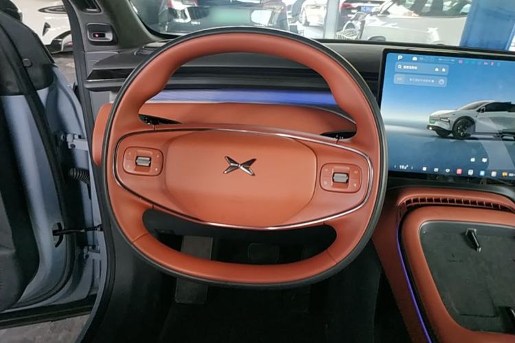 Used XPeng G7 2025 Model—702 Ultra Long Range Steering Wheel