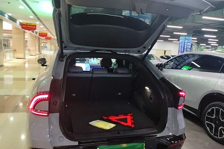 Used XPeng G7 2025 Model—702 Ultra Long Range Trunk