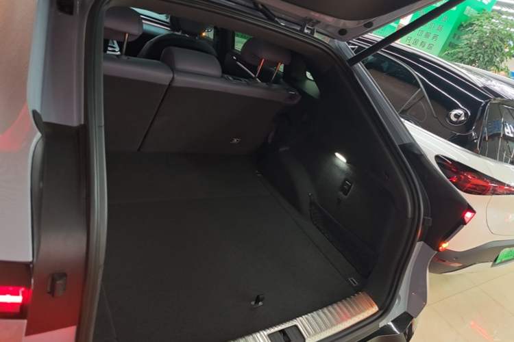 Used XPeng G7 2025 702 Max Trunk