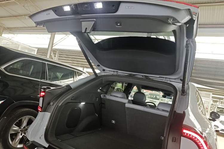 Used XPeng G7 2025 Model—702 Ultra Long Range Trunk