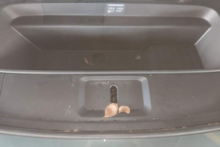 Used XPeng G7 2025 Model—602 Long Range Max Engine Bay