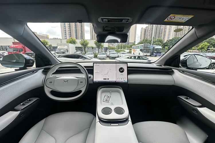 Used XPeng G7 2025 Model—702 Ultra Long Range Interior 1