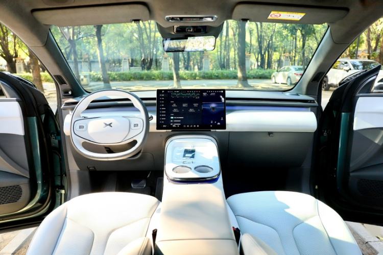 Used XPeng G7 2025 Model—702 Ultra Long Range Interior 10