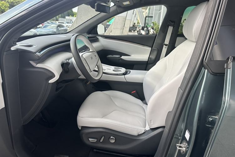 Used XPeng G7 2025 Model—702 Ultra Long Range Interior 3