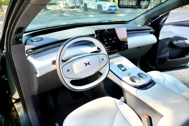 Used XPeng G7 2025 Model—702 Ultra Long Range Interior 5