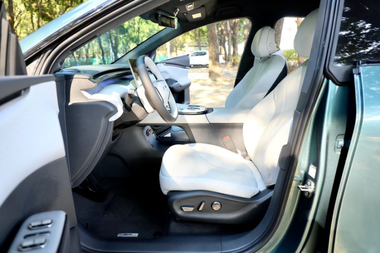 Used XPeng G7 2025 Model—702 Ultra Long Range Interior 8