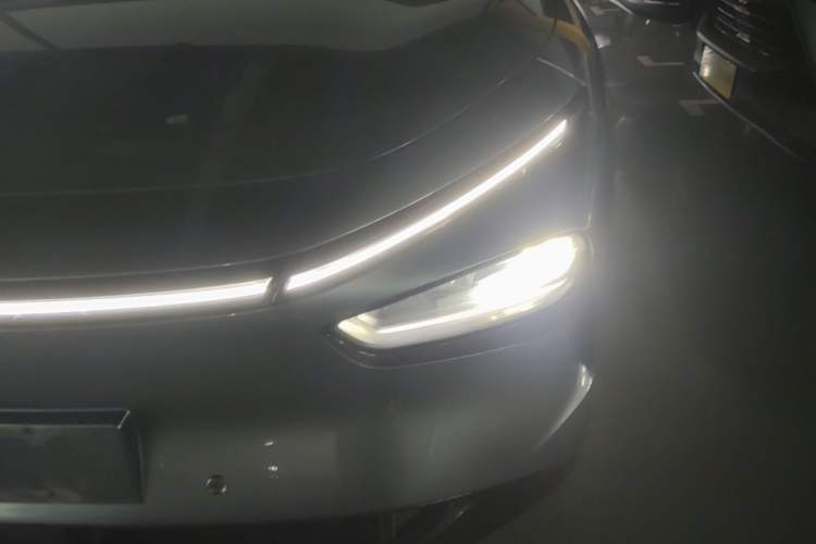 Used XPeng G7 2025 Model—602 Long Range Max Left Front Headlight