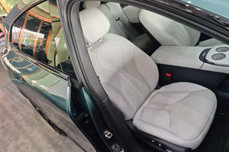 Used XPeng G7 2025 702 Max Right Front Seat