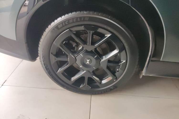Used XPeng G7 2025 702 Max Right Rear Wheel Hub