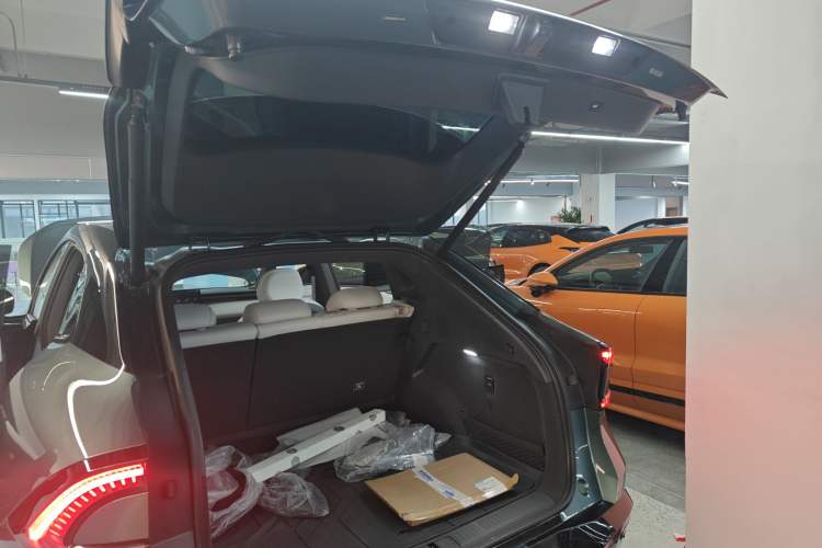 Used XPeng G7 2025 702 Max Trunk