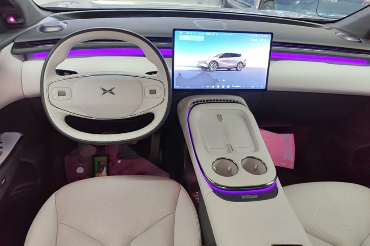 Used XPeng G7 2025 Model—702 Ultra Long Range Center Console