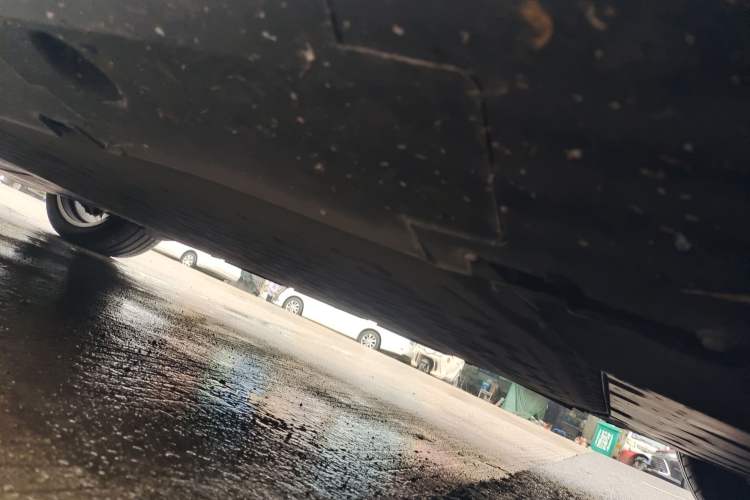 Used XPeng G7 2025 702 Max Chassis Front Right