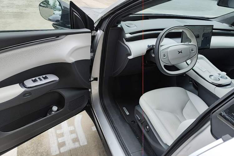 Used XPeng G7 2025 Model—702 Ultra Long Range Driver Seat