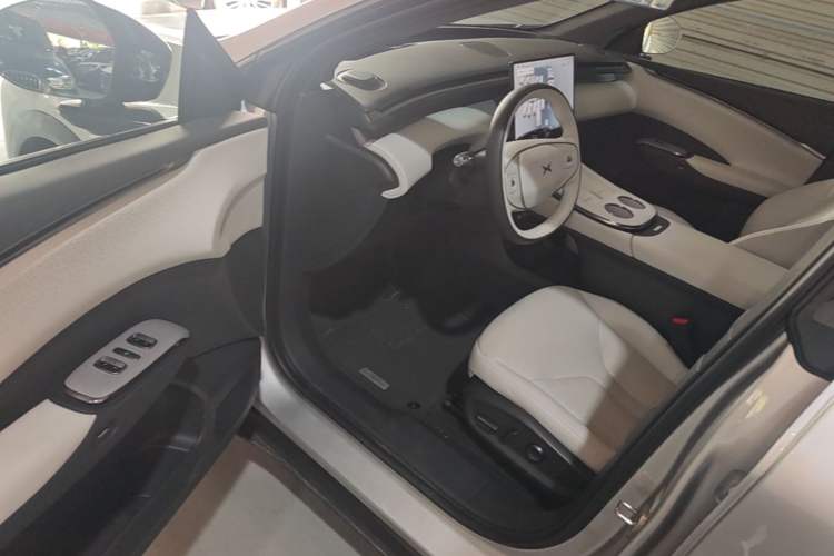 Used XPeng G7 2025 Model—702 Ultra Long Range Driver Seat