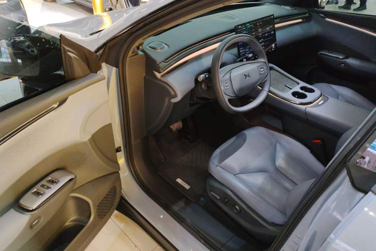 Used XPeng G7 2025 Model—702 Ultra Long Range Driver Seat
