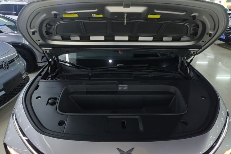 Used XPeng G7 2025 Model—702 Ultra Long Range Engine Bay