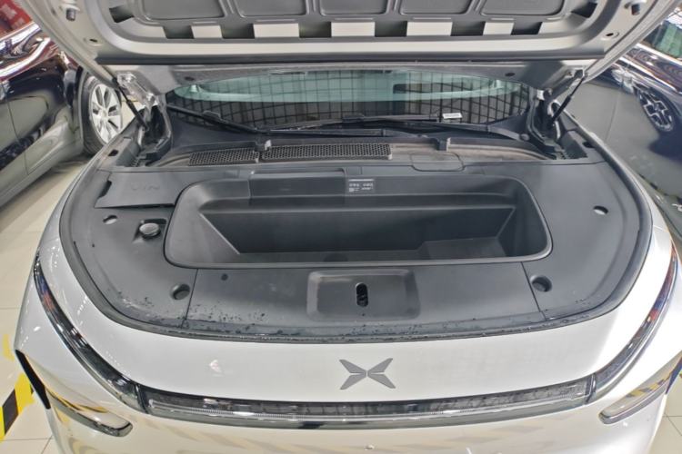Used XPeng G7 2025 Model—702 Ultra Long Range Engine Bay