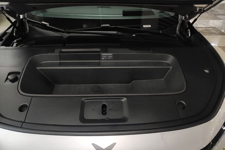Used XPeng G7 2025 Model—702 Ultra Long Range Engine Bay