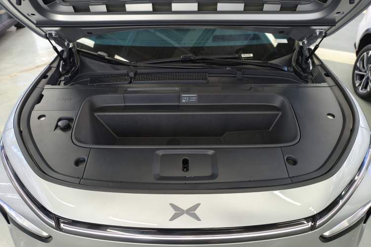 Used XPeng G7 2025 702 Max Engine Bay