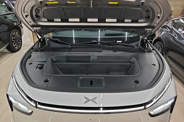 Used XPeng G7 2025 Model—702 Ultra Long Range Engine Bay