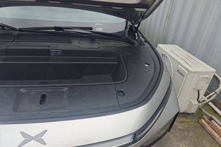 Used XPeng G7 2025 Model—702 Ultra Long Range Engine Bay Left
