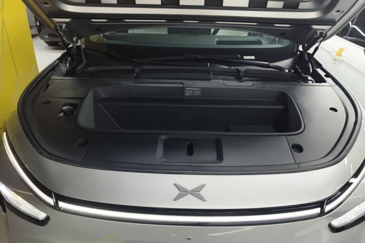 Used XPeng G7 2025 Model—702 Ultra Long Range Engine Bay