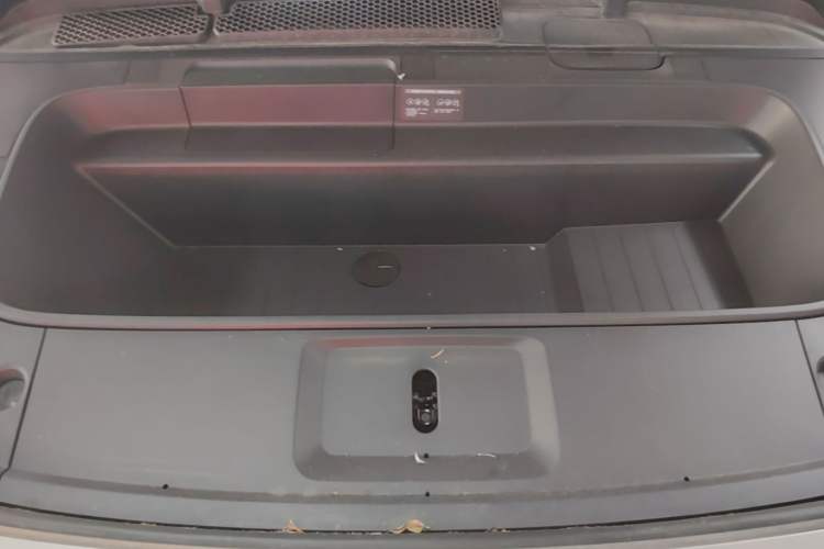 Used XPeng G7 2025 702 Max Engine Bay