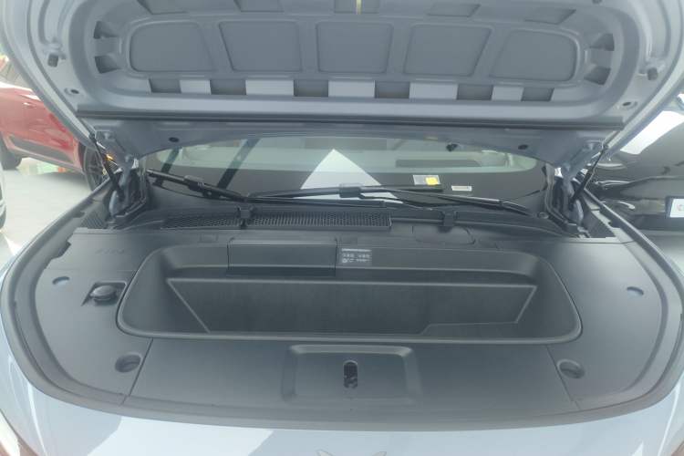 Used XPeng G7 2025 702 Max Engine Bay