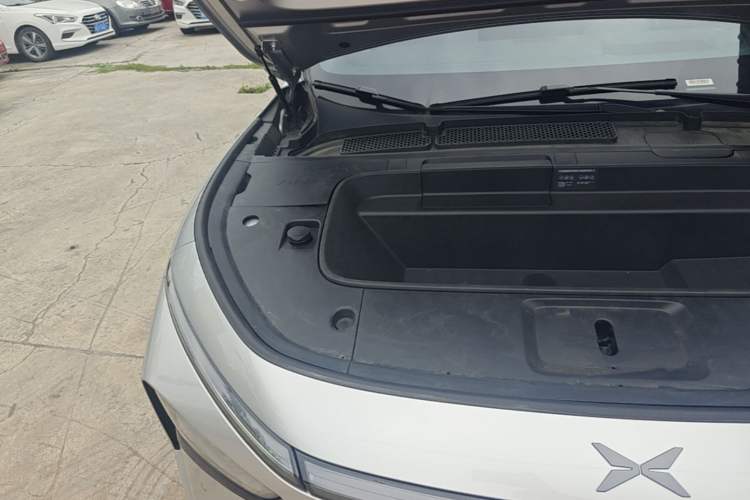 Used XPeng G7 2025 Model—702 Ultra Long Range Engine Bay Right