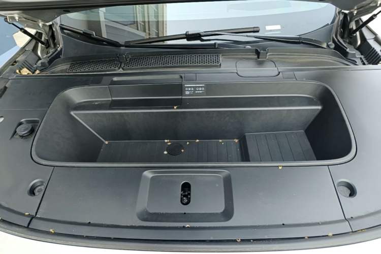 Used XPeng G7 2025 702 Max Engine Bay