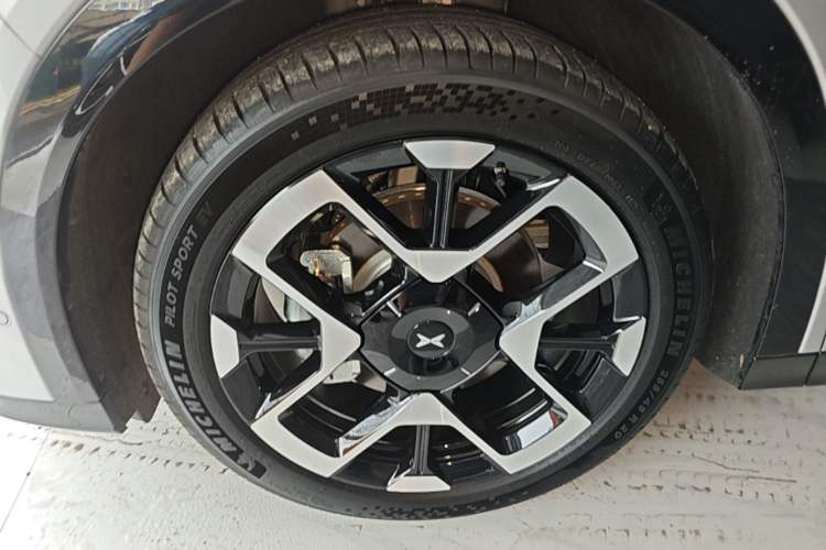 Used XPeng G7 2025 Model—702 Ultra Long Range Exterior 4
