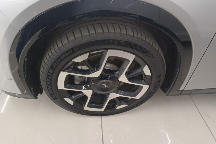 Used XPeng G7 2025 702 Max Exterior 4