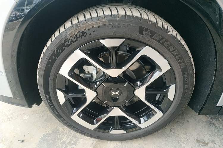 Used XPeng G7 2025 702 Max Exterior 4