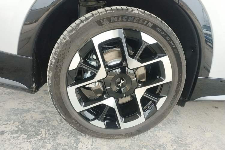 Used XPeng G7 2025 702 Max Exterior 5
