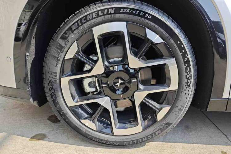 Used XPeng G7 2025 702 Max Exterior 6